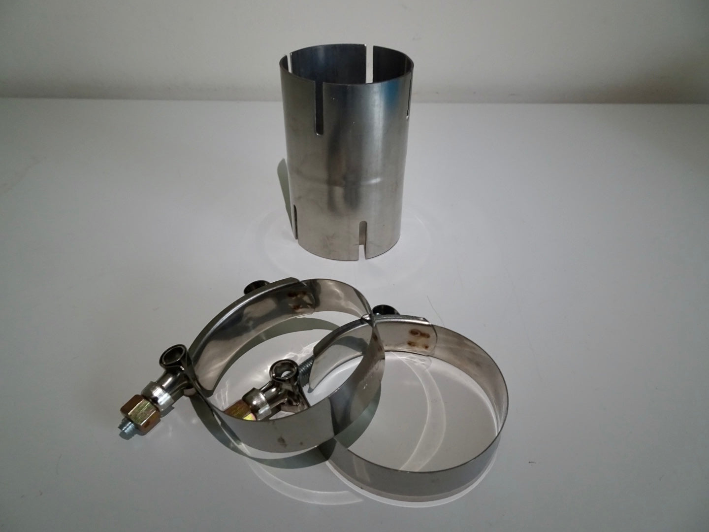 2.5 " Inch Clamp On Stainless Exhaust Pipe Joiner Connector Sleeve UNIVERSAL