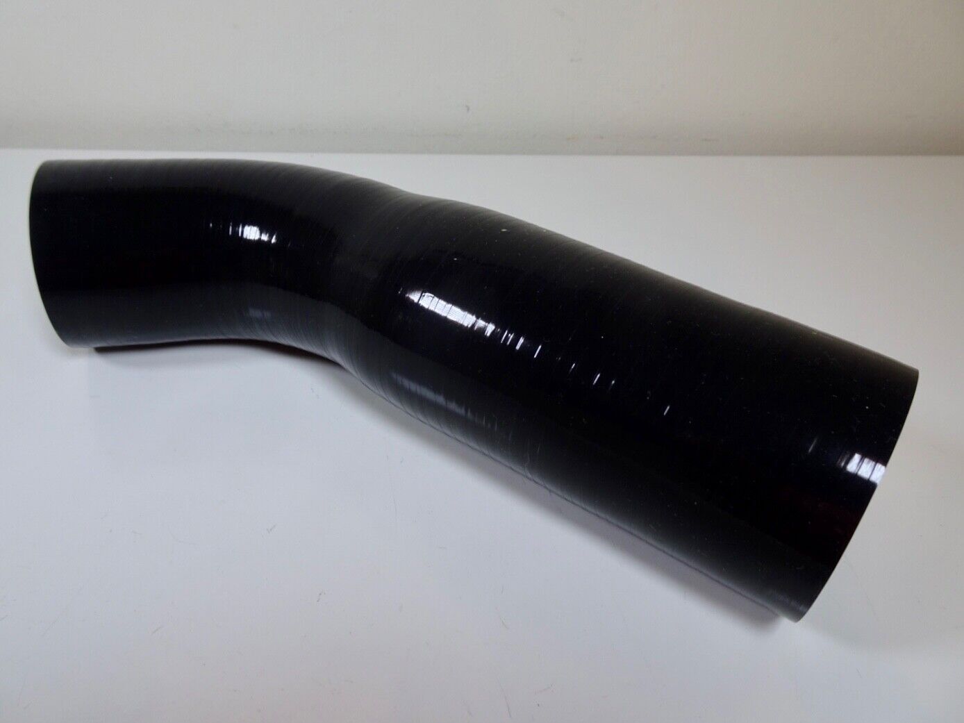 Ford Focus ST ST225 XR5 Black Induction Crossover Pipe to Turbo 7-ply Silicone Hose